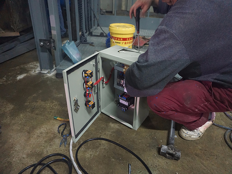廣東液壓升降平臺電壓能否用220V？